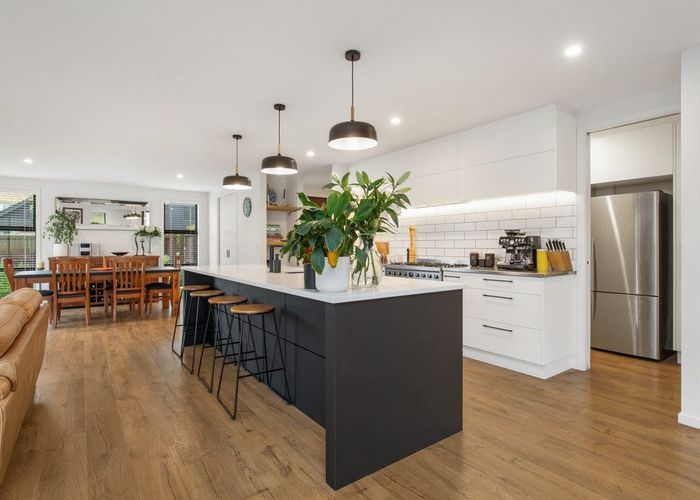  at 4 Caro Lane, Cracroft, Christchurch City, Canterbury