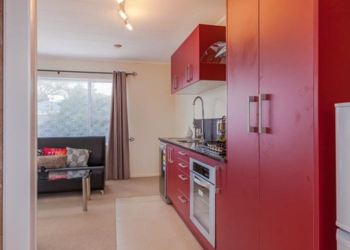  at 9/86 Owairaka Avenue, Owairaka, Auckland City, Auckland