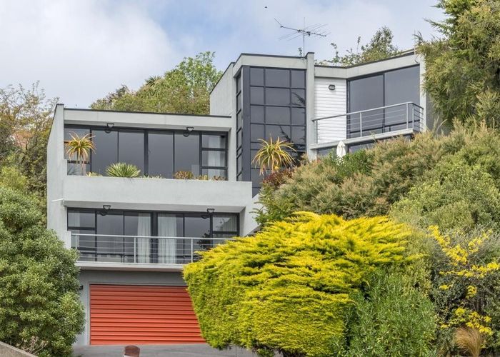  at 105 Cannon Hill Crescent, Mount Pleasant, Christchurch City, Canterbury