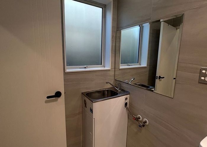  at 32 Lime Hill Rise, Flat Bush, Manukau City, Auckland