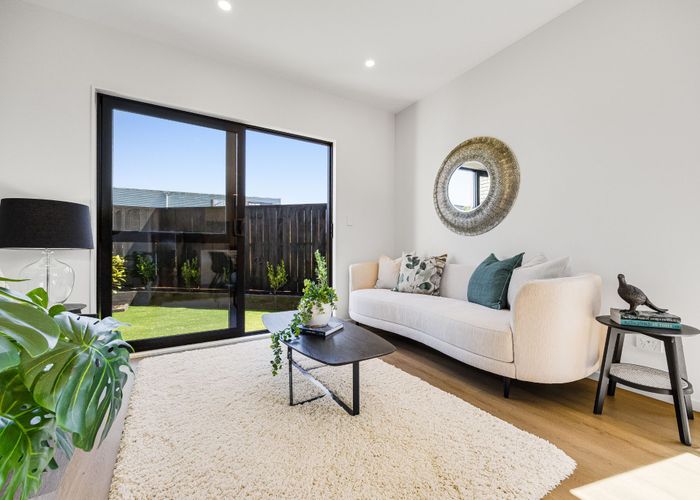  at 96 Bluebird Crescent, Unsworth Heights, North Shore City, Auckland