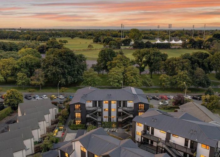  at 2/466 Hagley Avenue, City Centre, Christchurch City, Canterbury