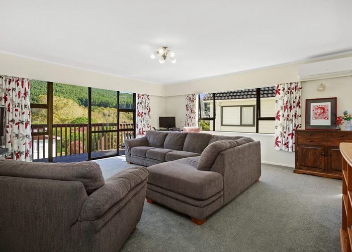  at 6 Zande Terrace, Tawa, Wellington, Wellington