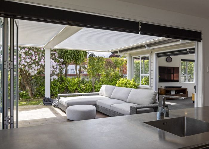  at 2 Bideford Street, Brooklands, New Plymouth