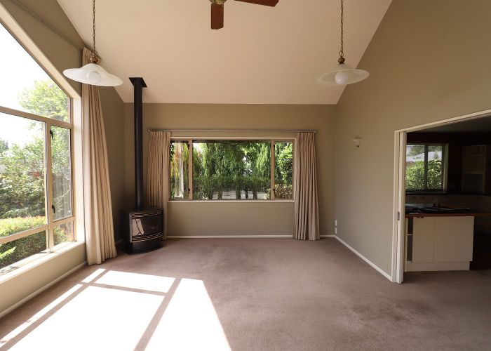  at 14 Coolspring Way, Redwood, Christchurch