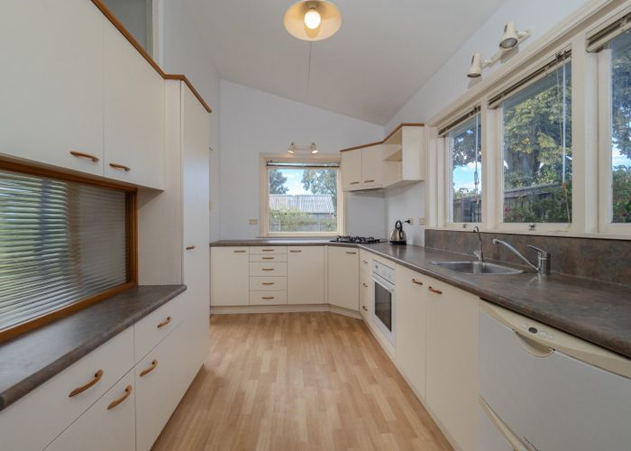  at 32 Queens Drive, Allenton, Ashburton