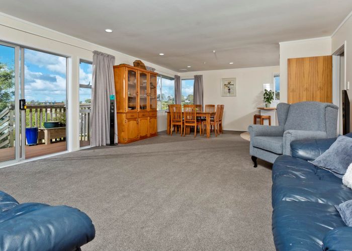  at 95 Weatherly Road, Torbay, Auckland