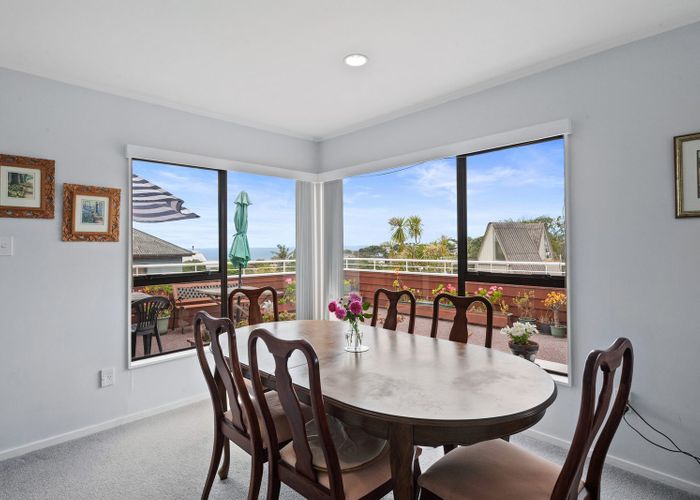 at 2/51 Deep Creek Road, Waiake, Auckland