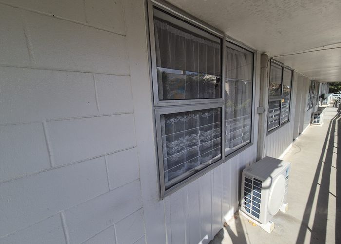  at 8/16 Oakley Avenue, Claudelands, Hamilton, Waikato