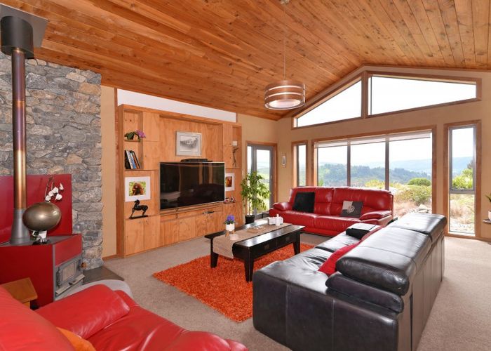  at 14 Totara View Road, Wakefield