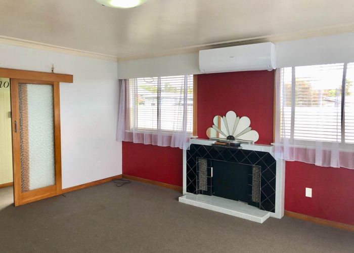  at 33 Savoy Road, Glen Eden, Auckland