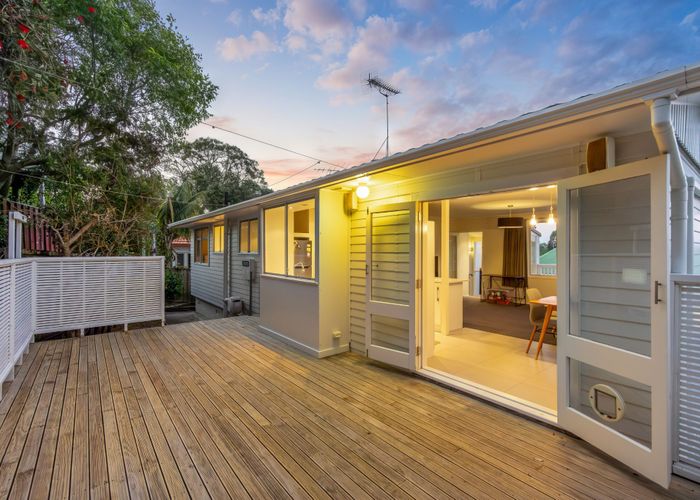  at 1/120 Verran Road, Birkenhead, North Shore City, Auckland