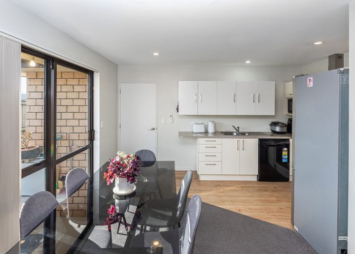  at 1/219 Aldwins Road, Linwood, Christchurch City, Canterbury