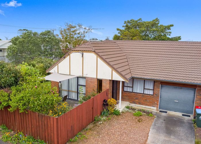  at 1/77 Blockhouse Bay Road, Avondale, Auckland City, Auckland