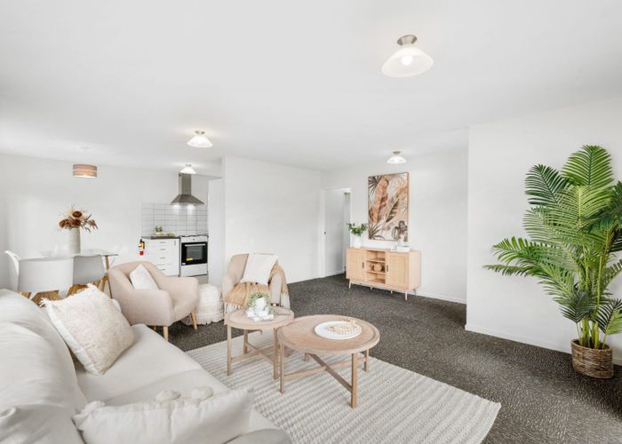  at 1/167 Clarence Street, Riccarton, Christchurch City, Canterbury