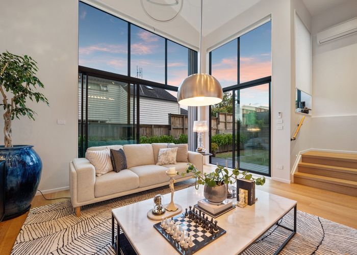  at 2 Matau Way, Hauraki, Auckland