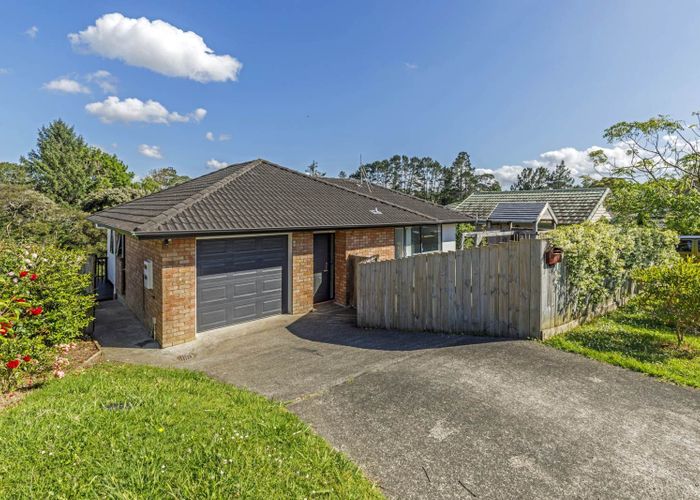  at 35 Jadewynn Drive, Massey, Waitakere City, Auckland