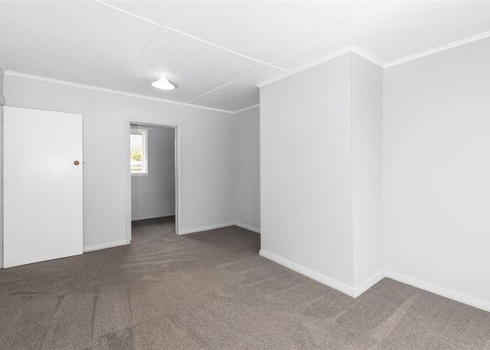  at 27 Henderson Street, Riversdale, Blenheim