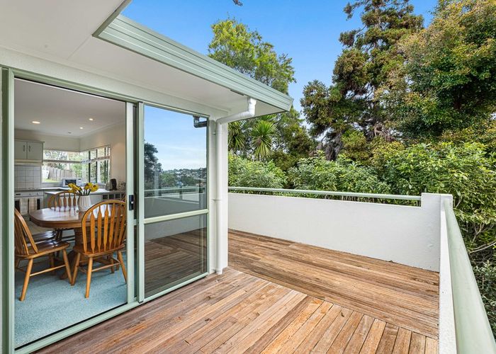  at 2/67 Arran Road, Browns Bay, North Shore City, Auckland