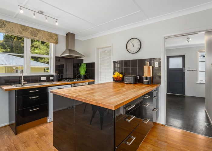  at 16 Bridge Road, Birchville, Upper Hutt