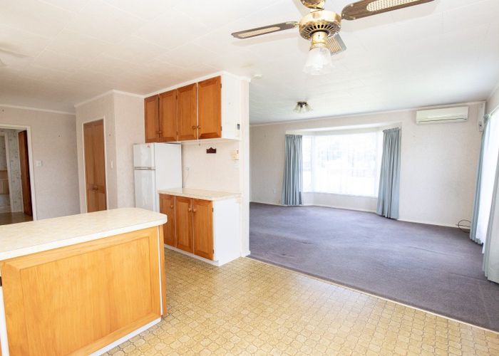  at 11 McClean Place, Ngatea, Hauraki, Waikato