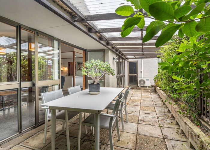  at 34 Apihai Street, Orakei, Auckland