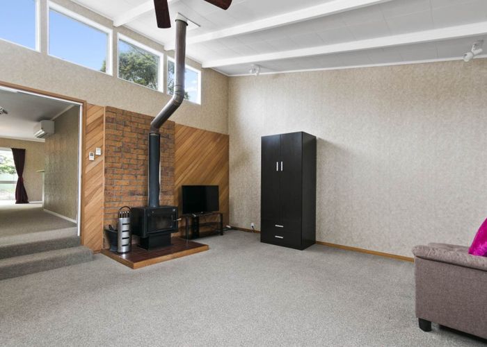  at 37 Takapu Street, Henderson, Waitakere City, Auckland
