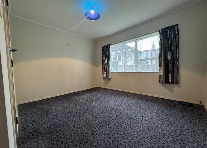  at 2/12 Fraser Street, Wainuiomata, Lower Hutt, Wellington