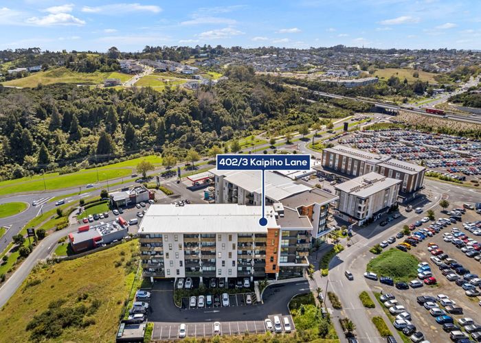  at 402/3 Kaipiho Lane, Albany, North Shore City, Auckland