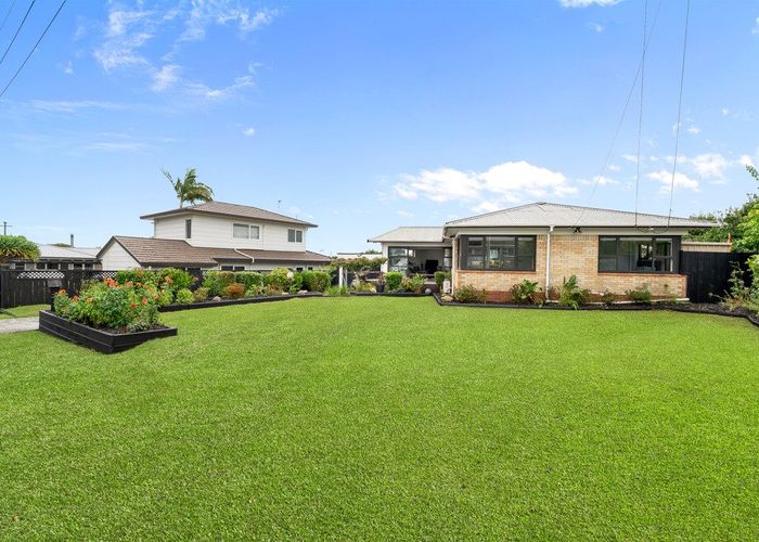  at 15 Collie Street, Hill Park, Manukau City, Auckland