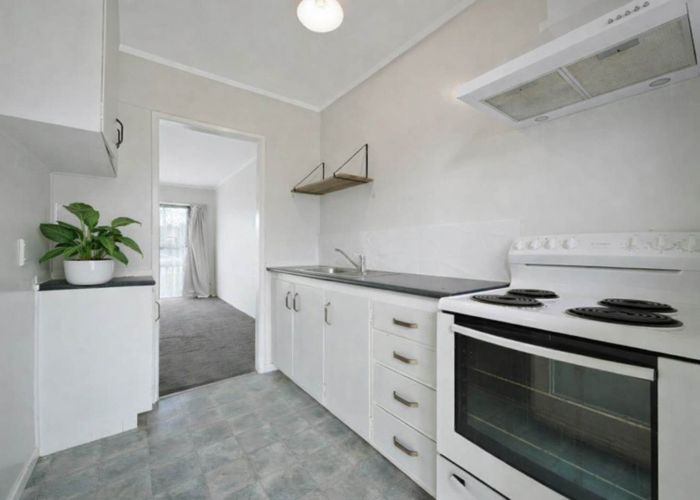  at 2/79 Glendale Road, Glen Eden, Waitakere City, Auckland