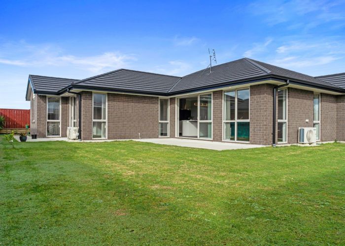  at 10 Eastbank Drive, Katikati, Katikati