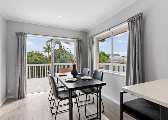  at 4 Haseler Crescent, Mellons Bay, Manukau City, Auckland