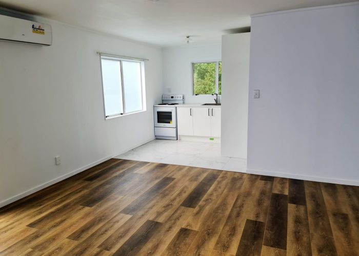  at 1/11 Rerewai Place,, Kelston, Waitakere City, Auckland