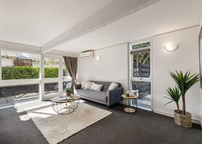 at 4/78A Holly Road, Merivale, Christchurch City, Canterbury