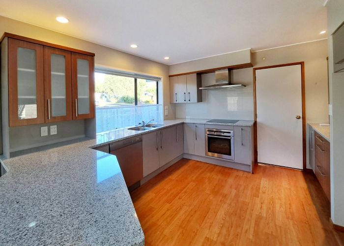  at 18 Sharples place, Somerville, Manukau City, Auckland