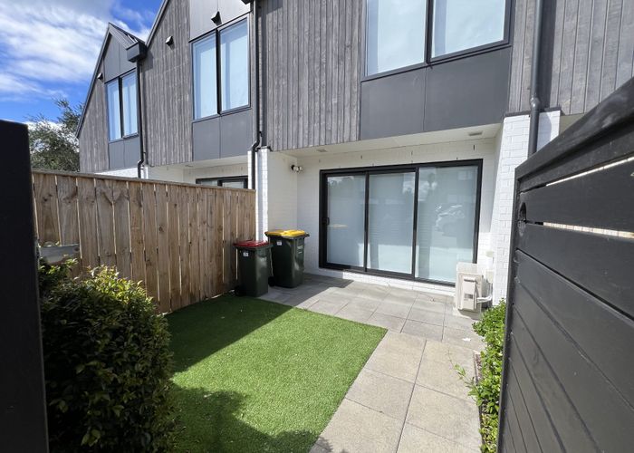  at 14/12 Tawa, Te Atatu Peninsula, Waitakere City, Auckland
