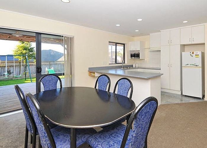  at 32 Earnslaw Crescent, Clover Park, Manukau City, Auckland
