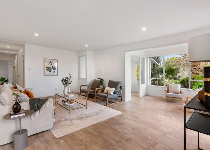  at 4 Powrie Street, Glenfield, Auckland