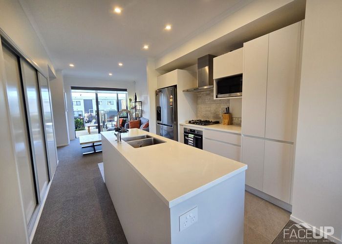  at 6/1 Scott Road, Hobsonville, Waitakere City, Auckland