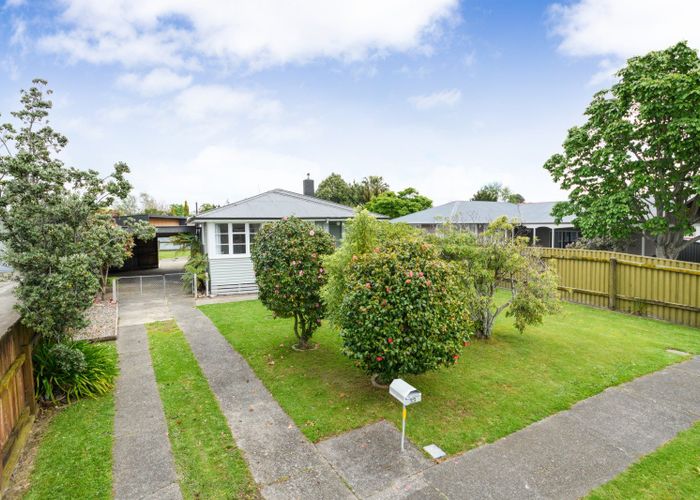  at 33 Crewe Crescent, Hokowhitu, Palmerston North