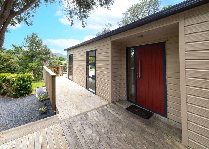  at 11 Marion Street, Macandrew Bay, Dunedin, Otago