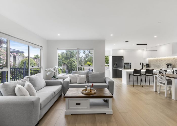  at 10 Owl Court, Unsworth Heights, Auckland