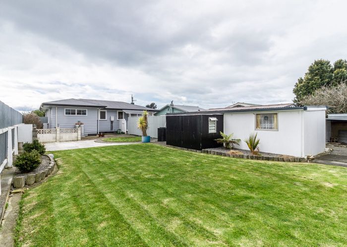  at 18 Clark Avenue, Pirimai, Napier