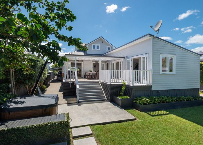  at 165 Vauxhall Road, Devonport, North Shore City, Auckland
