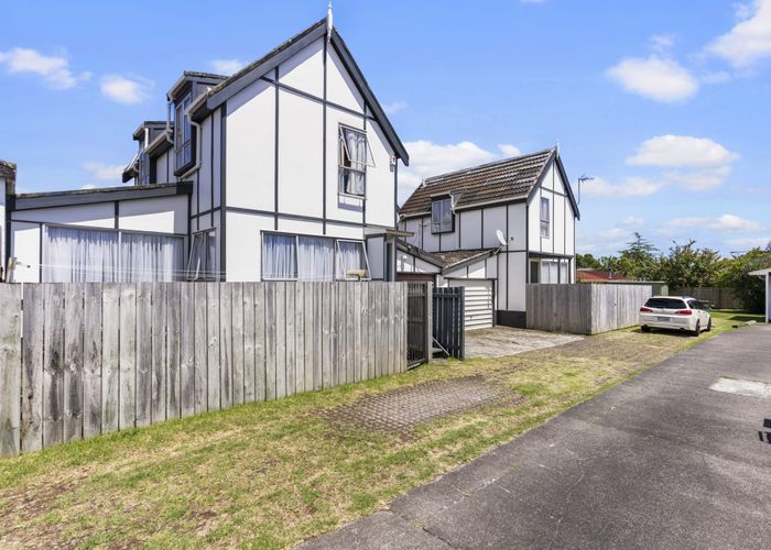  at 6/69 Kenderdine Road, Papatoetoe, Manukau City, Auckland