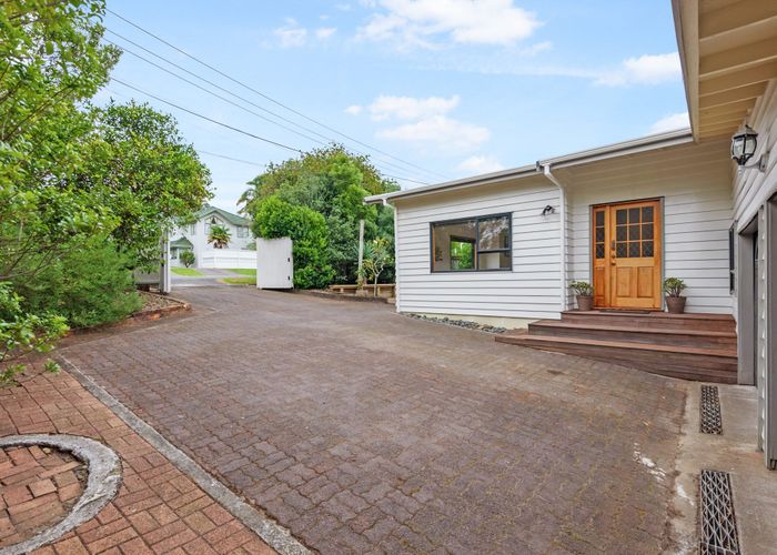  at 14 Nile Road, Milford, Auckland