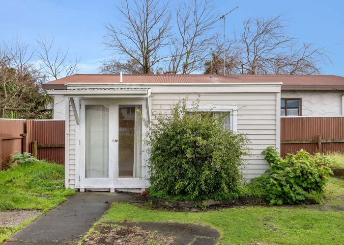  at 10 Burns Street, Tawhero, Whanganui, Manawatu / Whanganui