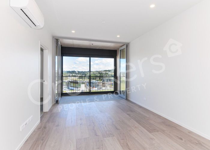  at 2 Munroe Lane, Albany, Auckland