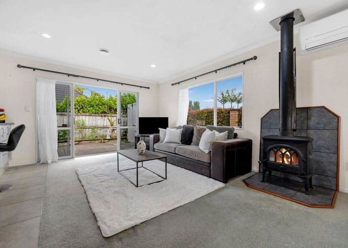  at 1 Stornaway Drive, Flat Bush, Manukau City, Auckland